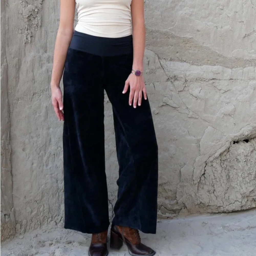 Chic Black Wide Leg Pants